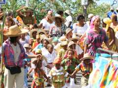 foto di PARADE DES ECOLES DE SAINTE-ANNE